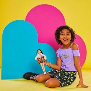 Disney Store ily Princess Tiana Shirt and Skirt set size 5/6